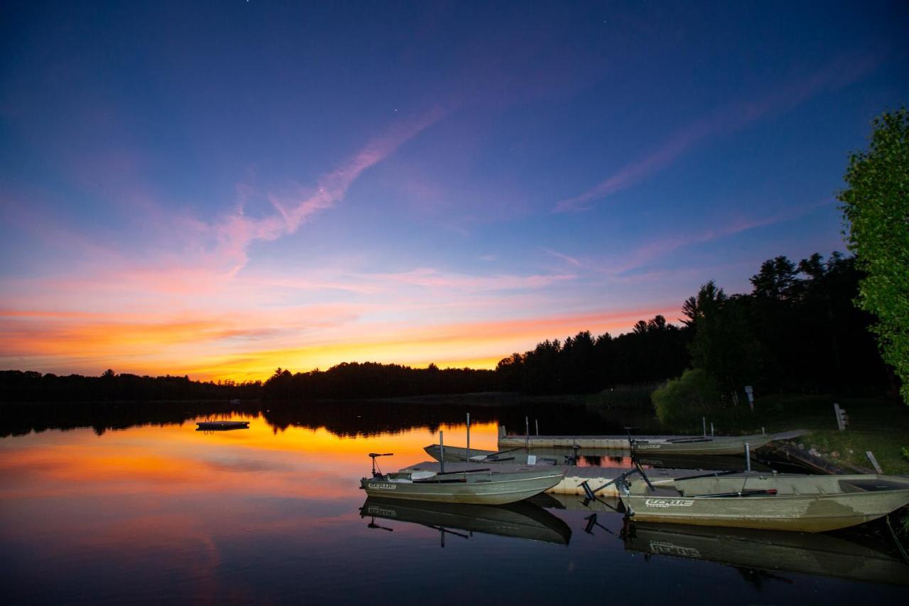 The Rockwell Lake Lodge Luther Exteriör bild